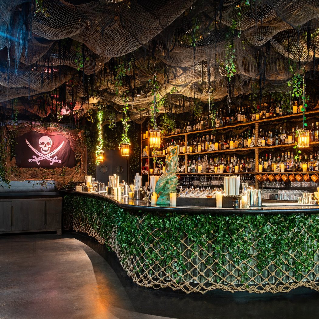 Shipwreck'd Pirate Bar Pop-Up 3